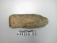 藏品(中長條行片狀打製石斧)的圖片